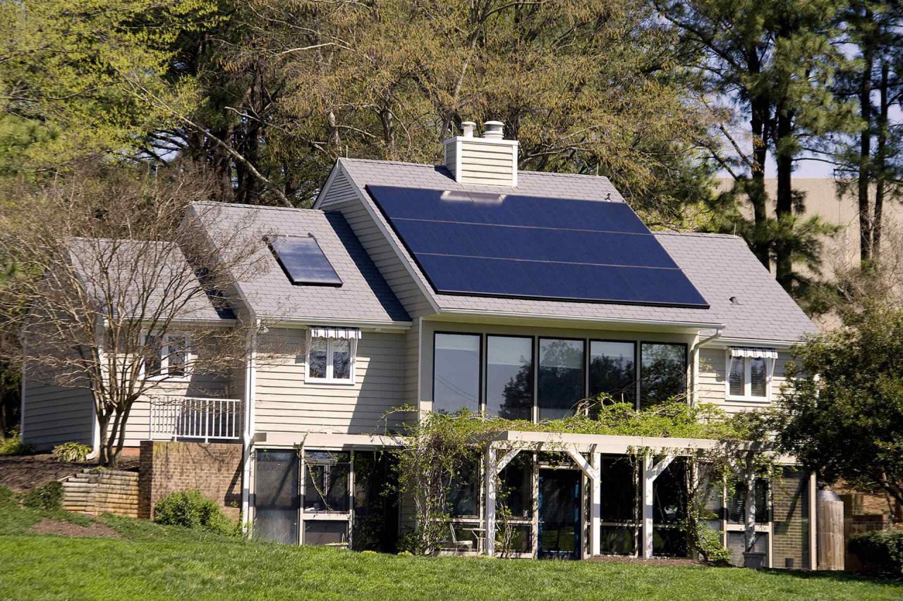 https://www.cds-solar.com/wp-content/uploads/2018/10/portfolio_06-1280x853.jpg